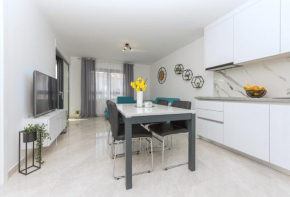 Apartment Ema